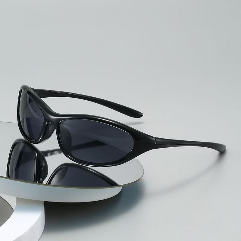 Designer Sunglasses - Спортивные солнцезащитные очки в стиле Y2K